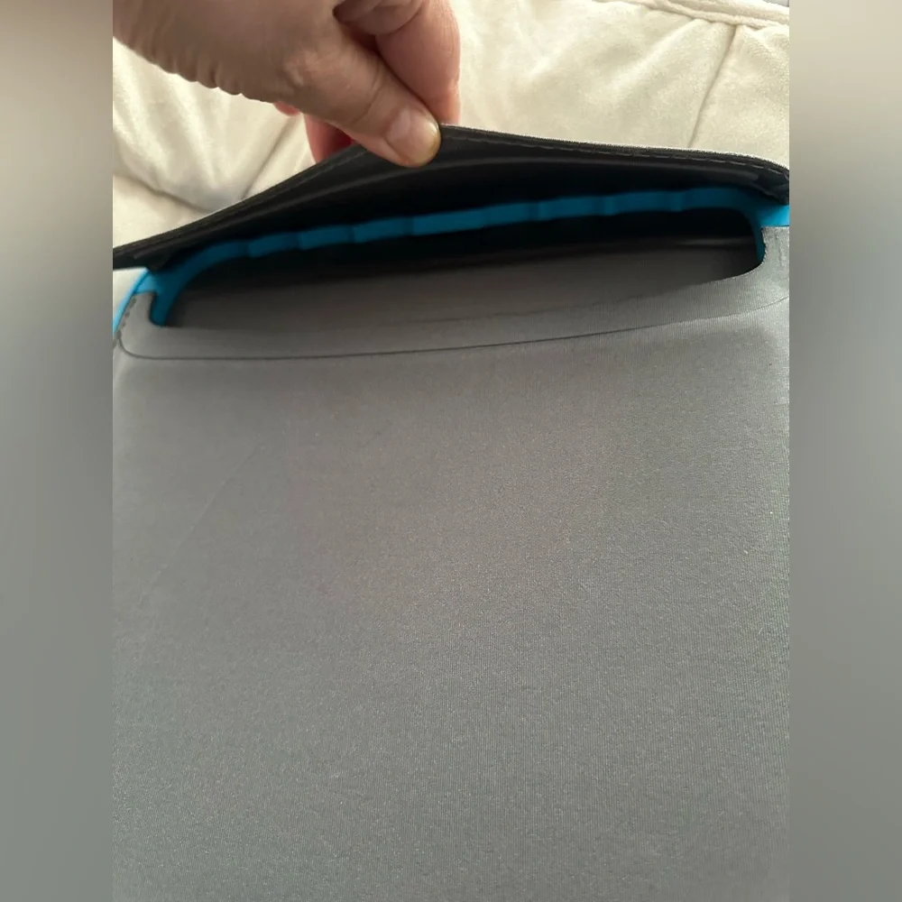 Speck 13” iPad Protector Sleeve